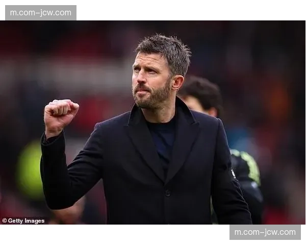 曼联卡里克执教七场六胜,战术调整重塑红魔攻防体系稳定性